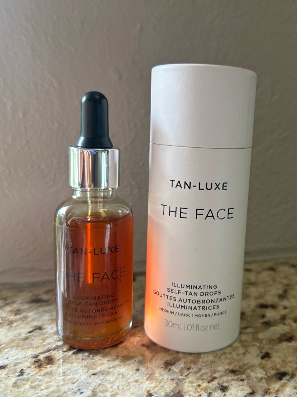 Tan-Luxe The Face Illuminating Self-Tan Drops — Amber (Medium/Dark)
